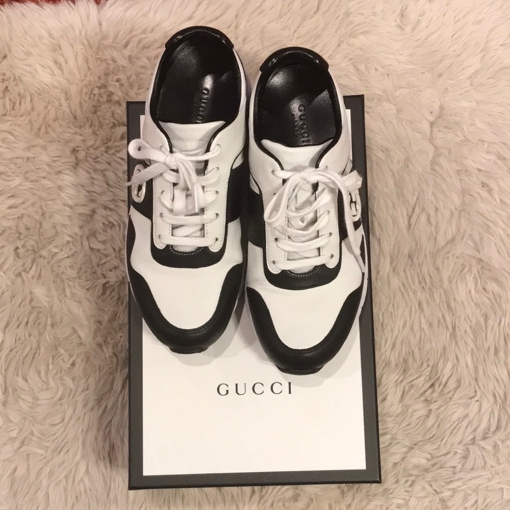 GUCCI GG LOW 'BLACK WHITE' SIZE 37 (US 7).